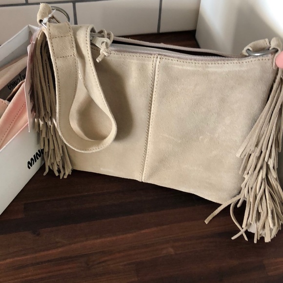 MINNETONKA TAUPE CROSSBODY BAG AND MULES NWT!! - Picture 7 of 7